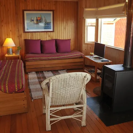 Cabanas Trayen Castro Room photo